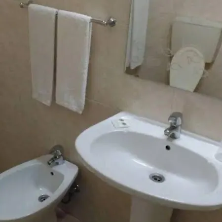 Gasthuis Residencial Marisela 2*