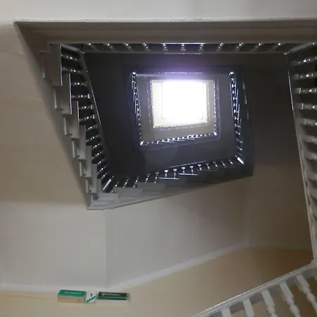 Residencial Marisela Gæstehus 2*