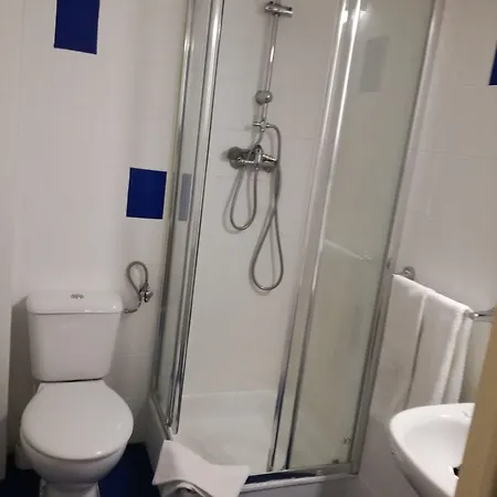 בית הארחה Residencial Marisela ליסבון